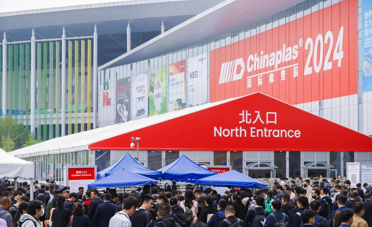 Guangdong Dongqi Electric with new products debut 2024 Shanghai Rubber and Plastics Exhibition, leading the new trend of industrial automation